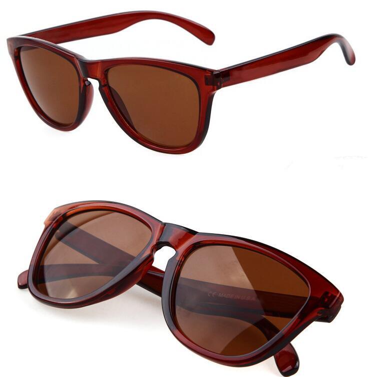 Brown frame frogskin style sunglasses